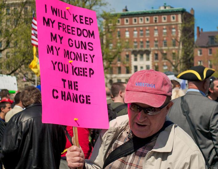 Tea Partiers rally in Boston at the close of the Tea Party Express tour
